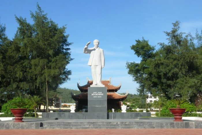 Nhà lưu niệm Bác Hồ ở Cô Tô